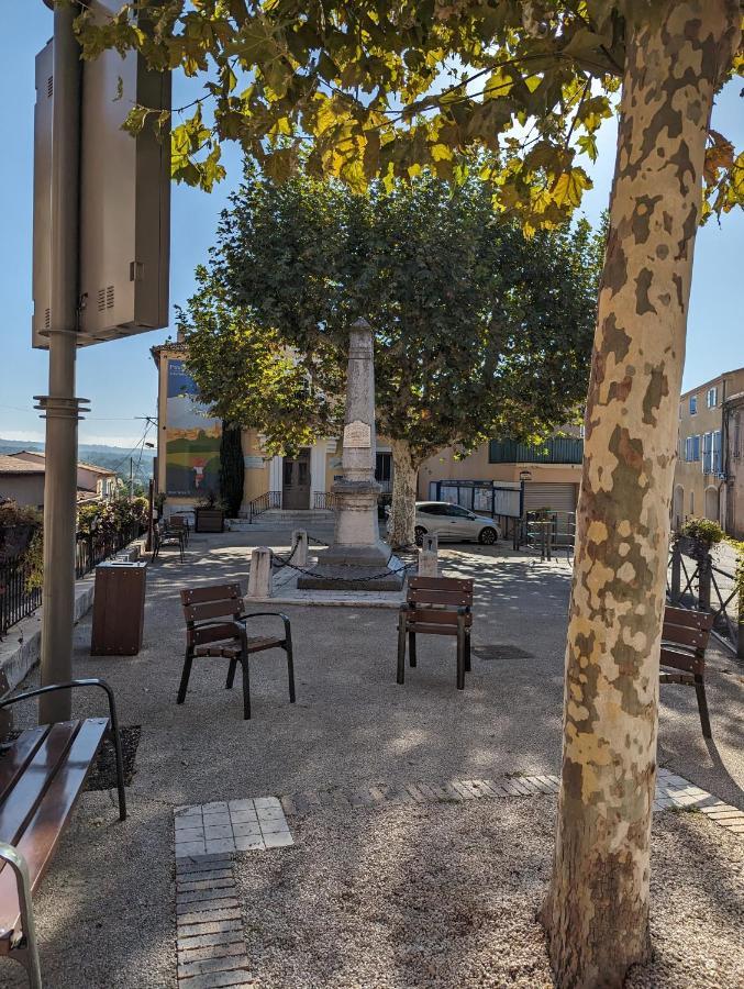 Appartement 30M² Pourrieres Eksteriør bilde